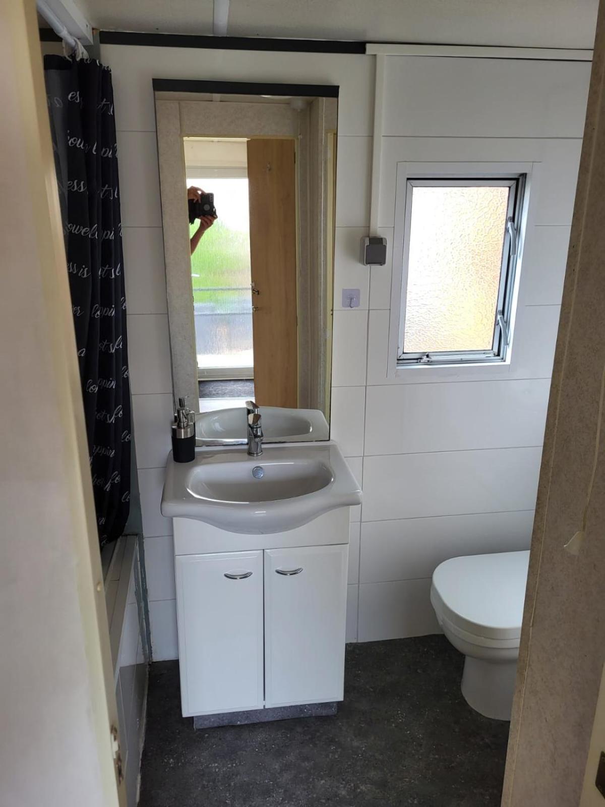 Chalet 14 Met Airco Familiecamping De Tien Heugten Schoonloo Drenthe Dış mekan fotoğraf